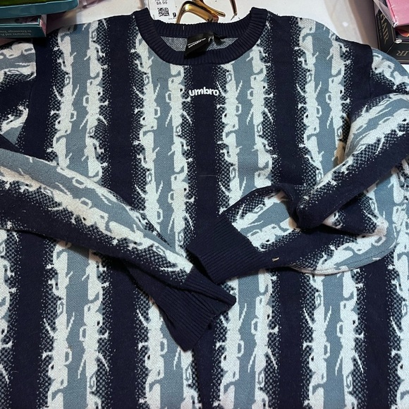 Umbro Striped Sweater Men Sz L Navy and White - Picture 2 of 12
